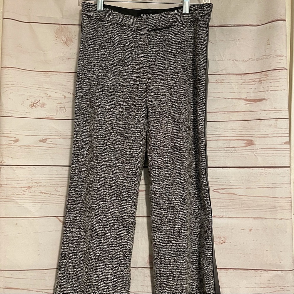 Bebe • Pants • Wool Blend • Black/White • Size 4